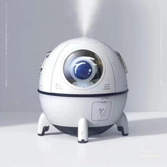 Trenzia™ |USB Astronaut Humidifier and Home Decor Ornament